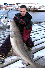 Martin Christensen med torsk p&aring; 31,7 kilo