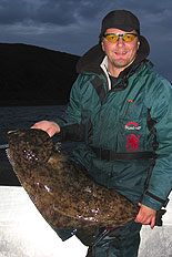 Curre med h&auml;lleflundra